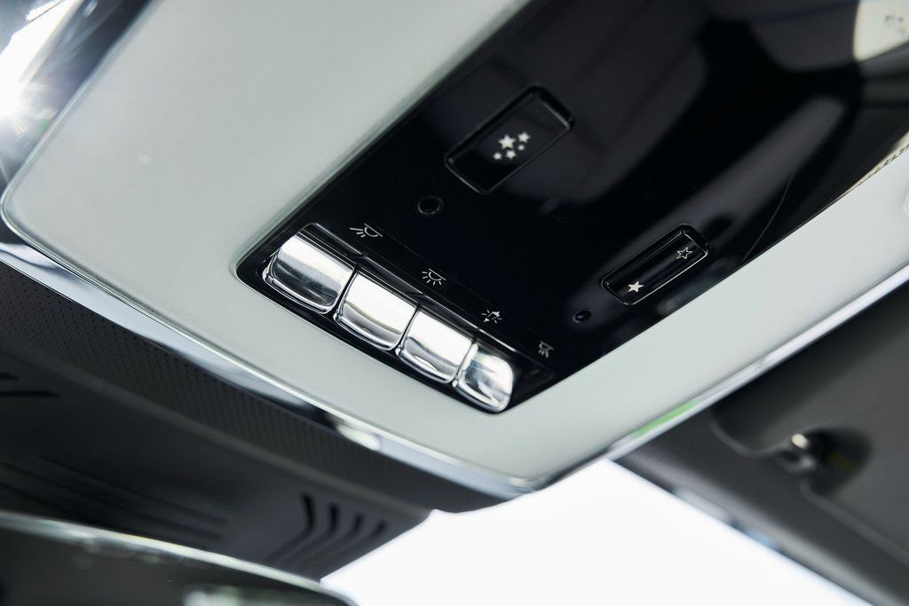 Used 2025 Rolls-Royce Ghost Black Badge image 86