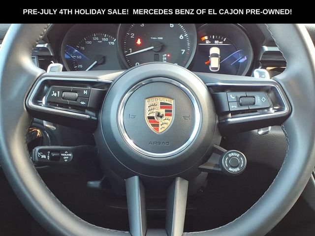 Used 2026 Porsche Macan AWD/4WD image 9