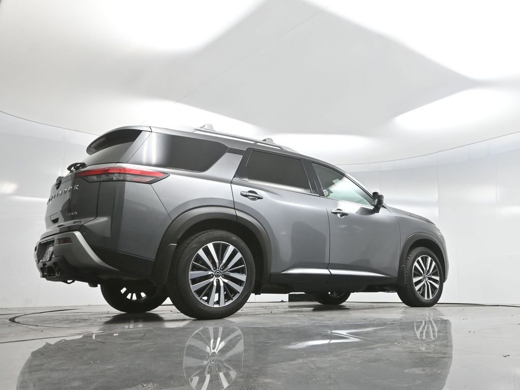 Used 2022 Nissan Pathfinder Platinum w/ Cargo Package image 72
