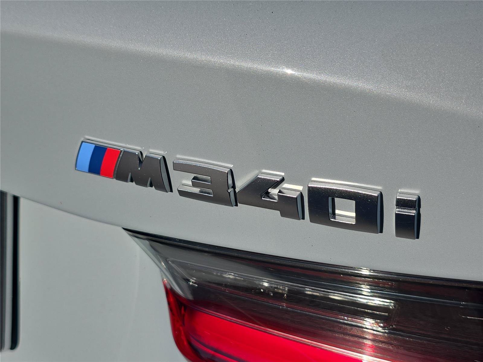 Used 2025 BMW M340i RWD image 4