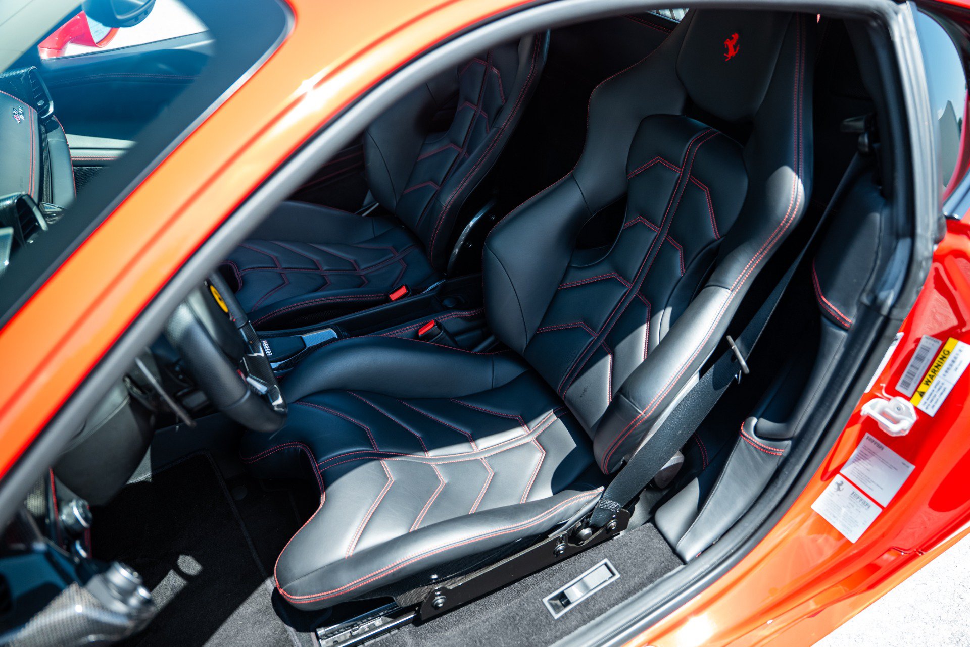 Used 2014 Ferrari 458 Italia Coupe RWD image 34