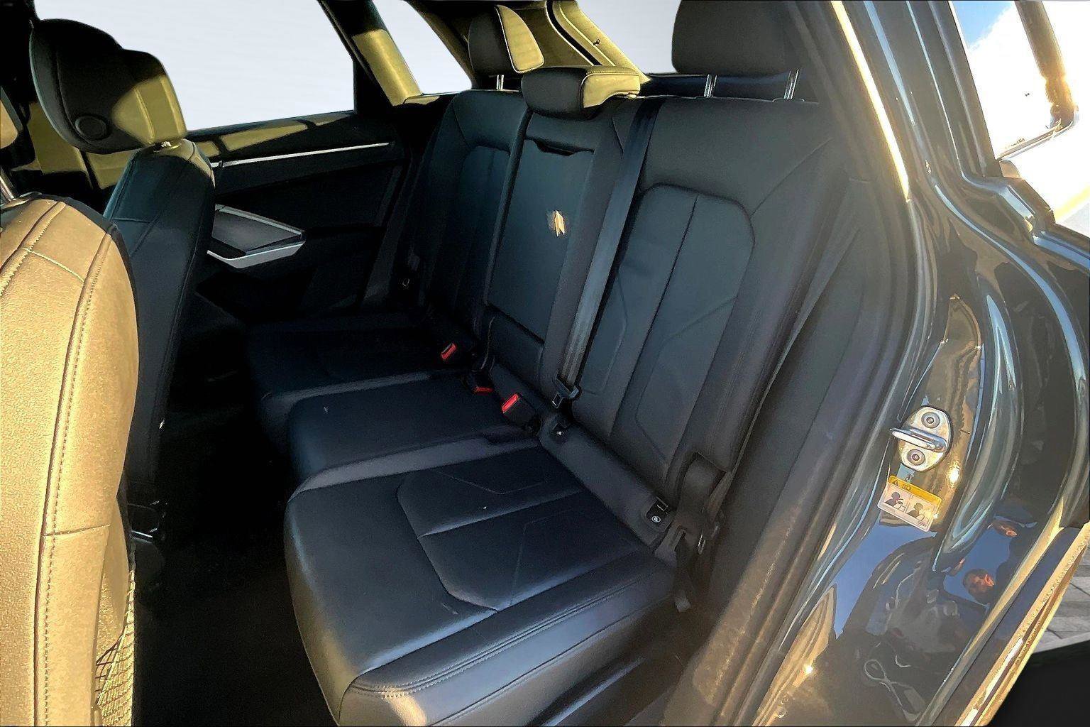 Used 2023 Audi Q3 2.0T Premium image 17