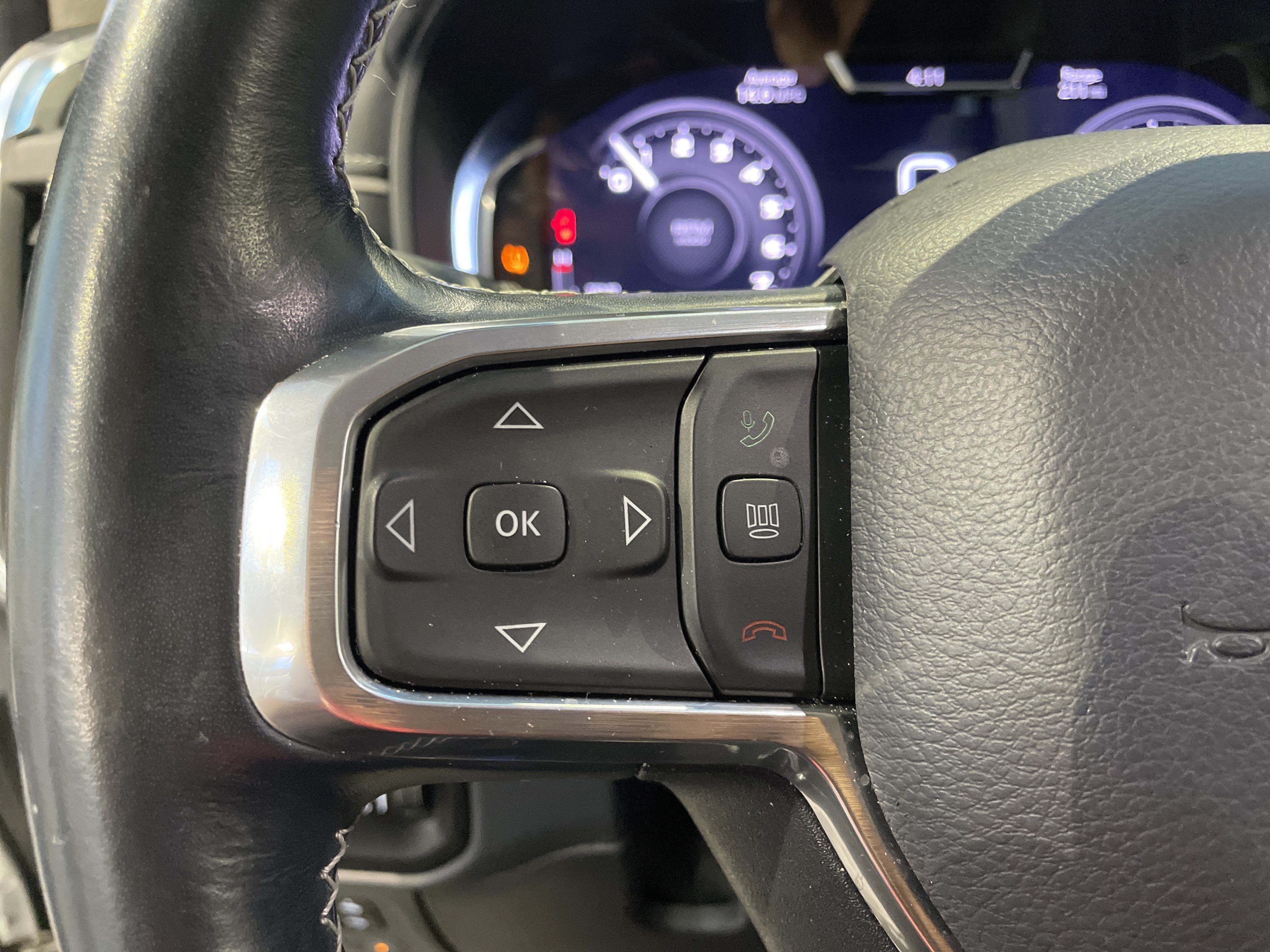 Used 2024 RAM 1500 Limited AWD/4WD image 19