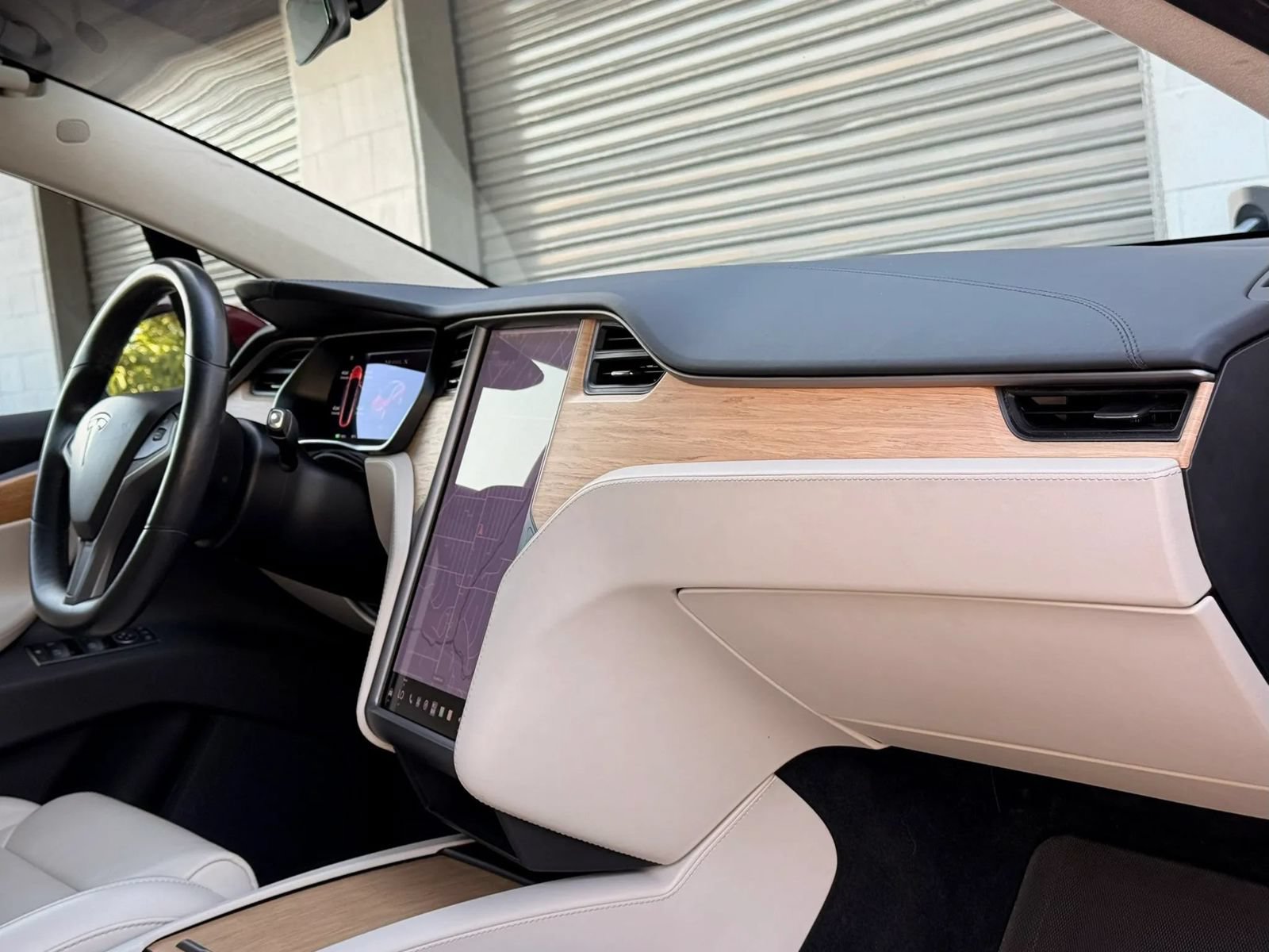 Used 2018 Tesla Model X 100D AWD/4WD image 11
