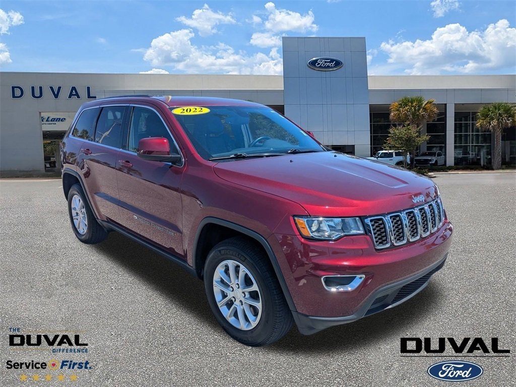 Used 2022 Jeep Grand Cherokee Laredo X image 1