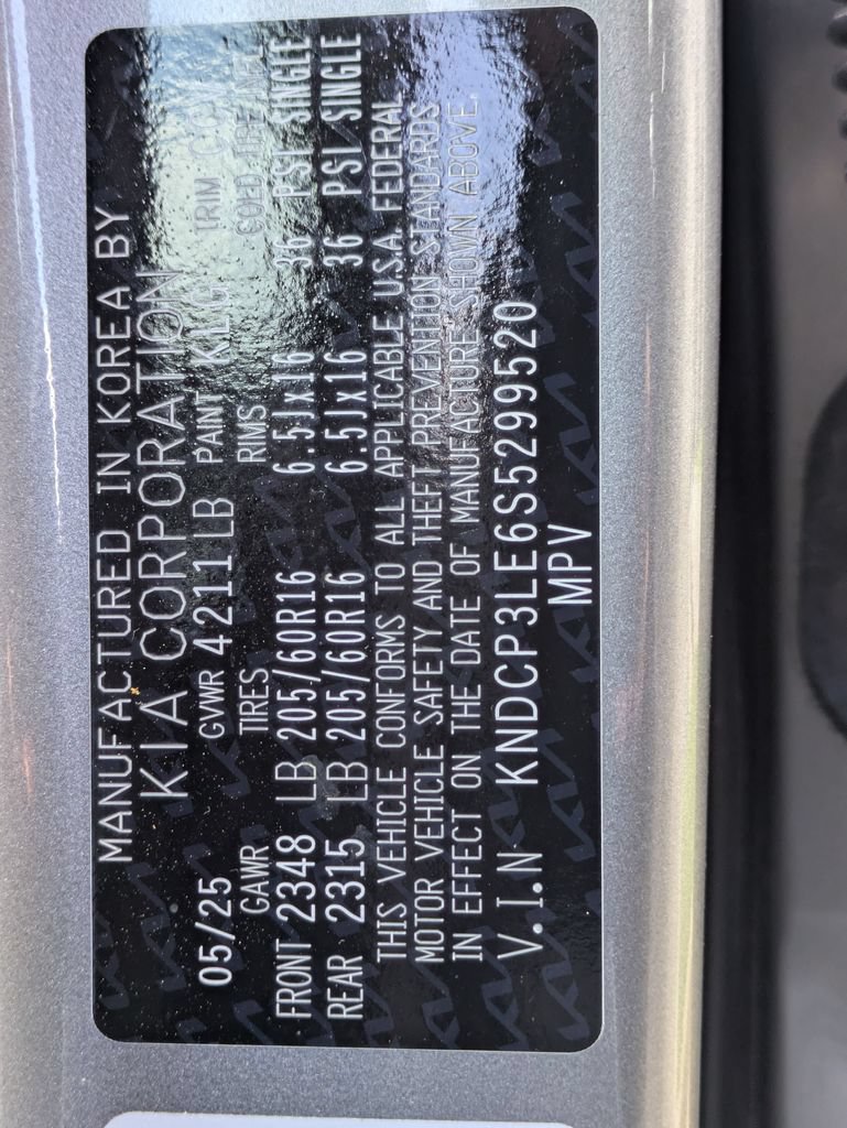 Used 2025 Kia Niro LX FWD image 35