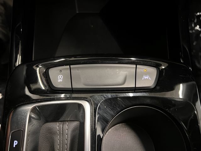 Certified 2025 Chevrolet Trax LT w/ LT Convenience Package FWD image 26