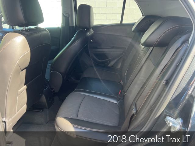 Used 2018 Chevrolet Trax LT w/ LT Convenience Package AWD/4WD image 21