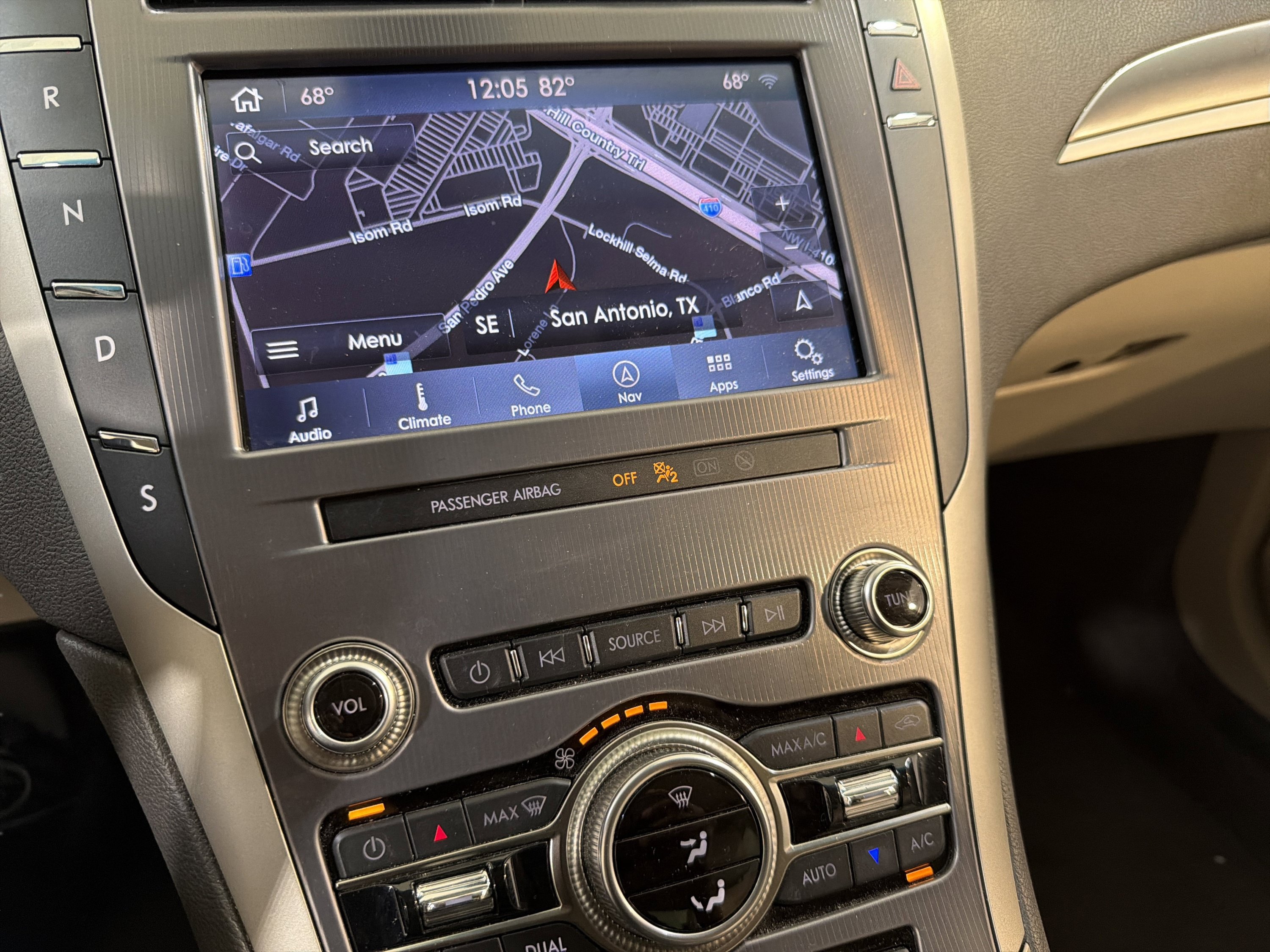 Used 2020 Lincoln MKZ w/ Convenience Package FWD image 17