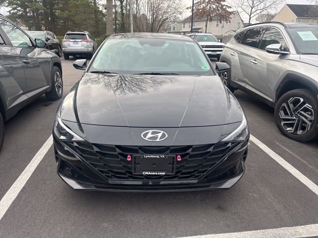 Used 2023 Hyundai Elantra SEL image 3
