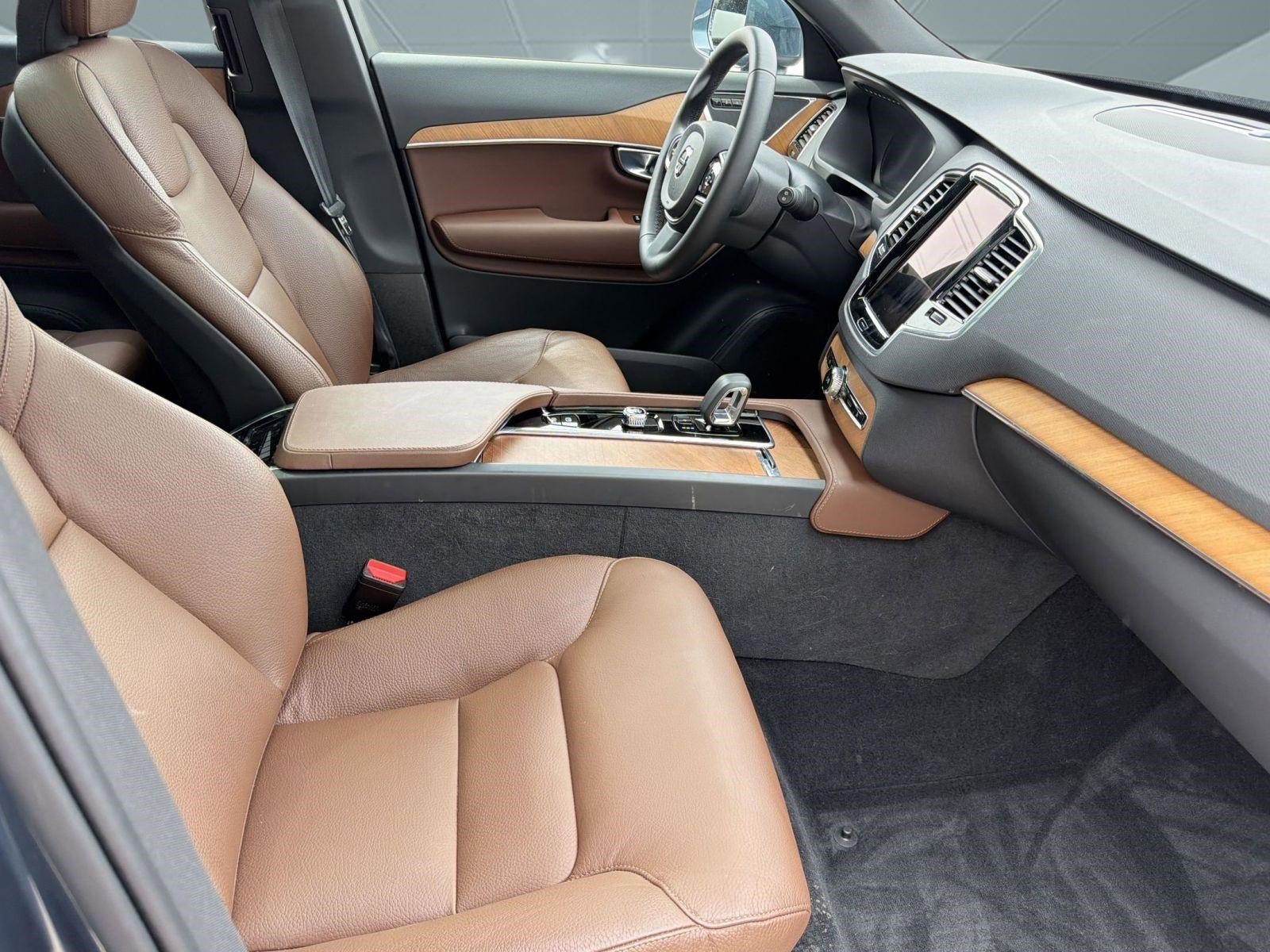 Used 2024 Volvo XC90 B6 Plus w/ Protection Package Premier AWD/4WD image 30
