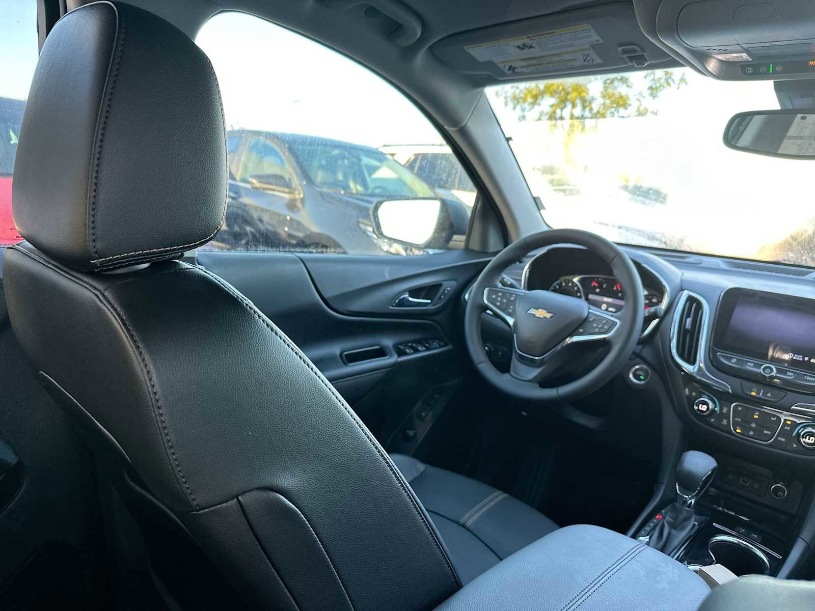 Certified 2024 Chevrolet Equinox Premier FWD image 17