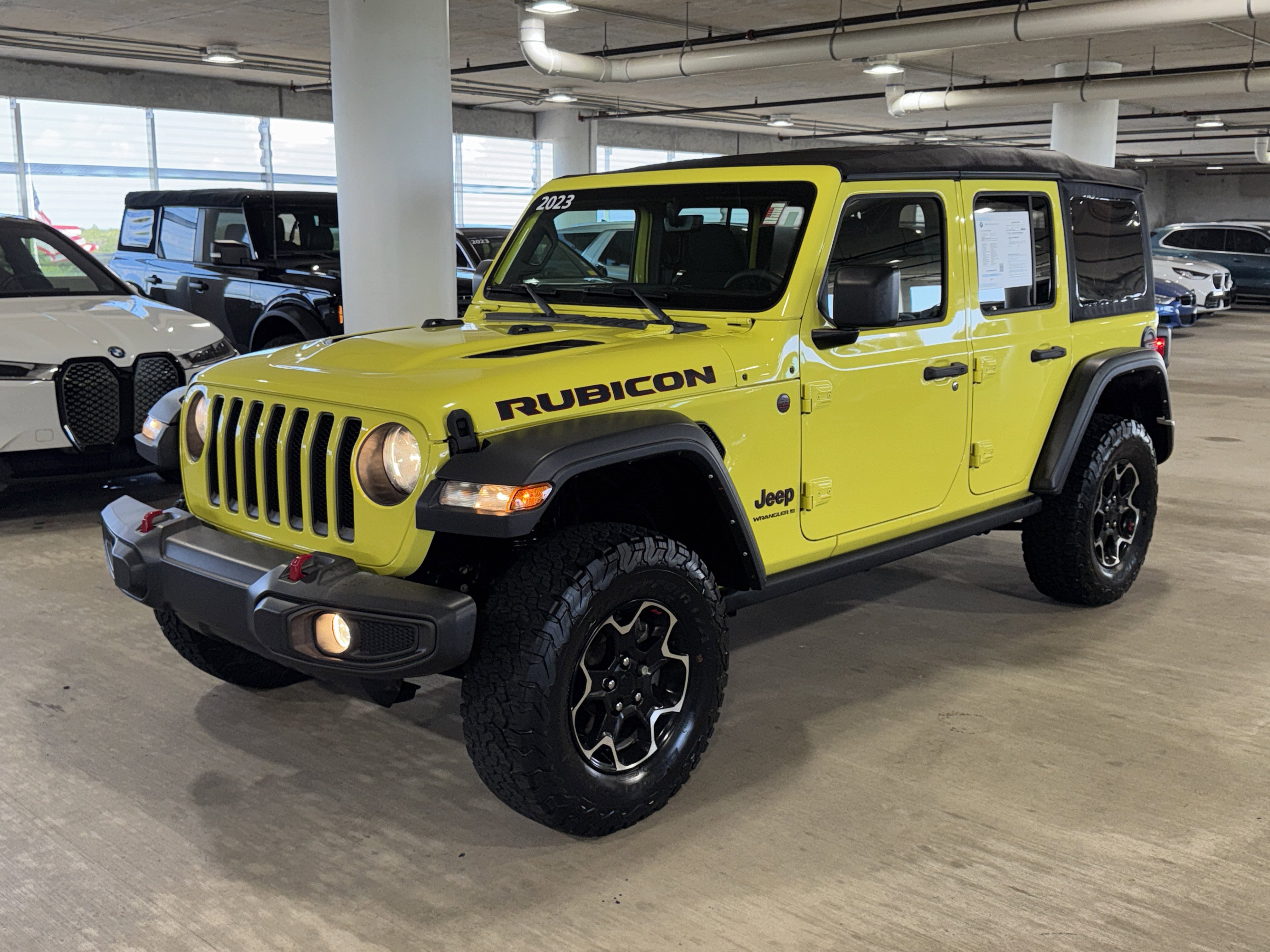 Used 2023 Jeep Wrangler Unlimited Rubicon AWD/4WD image 4