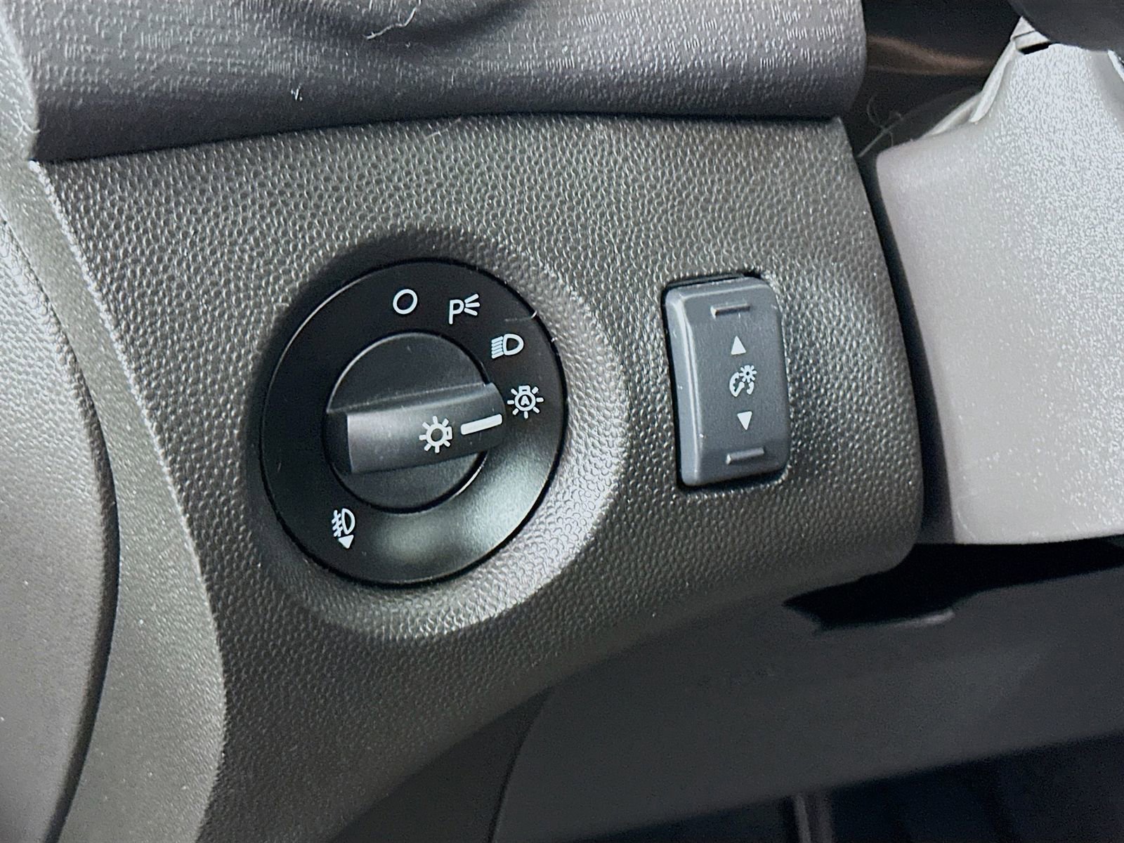 Used 2019 Ford Fiesta SE w/ Equipment Group 201A image 11