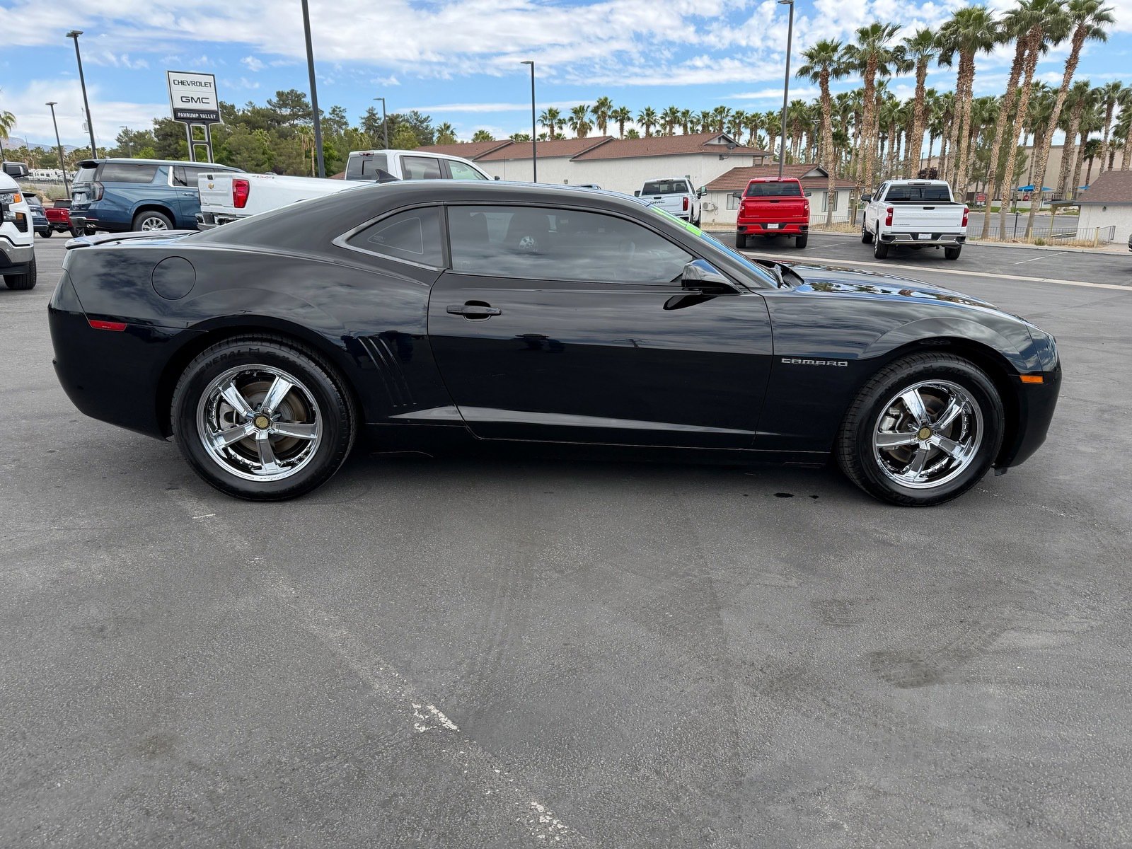 Used 2012 Chevrolet Camaro LS RWD image 2
