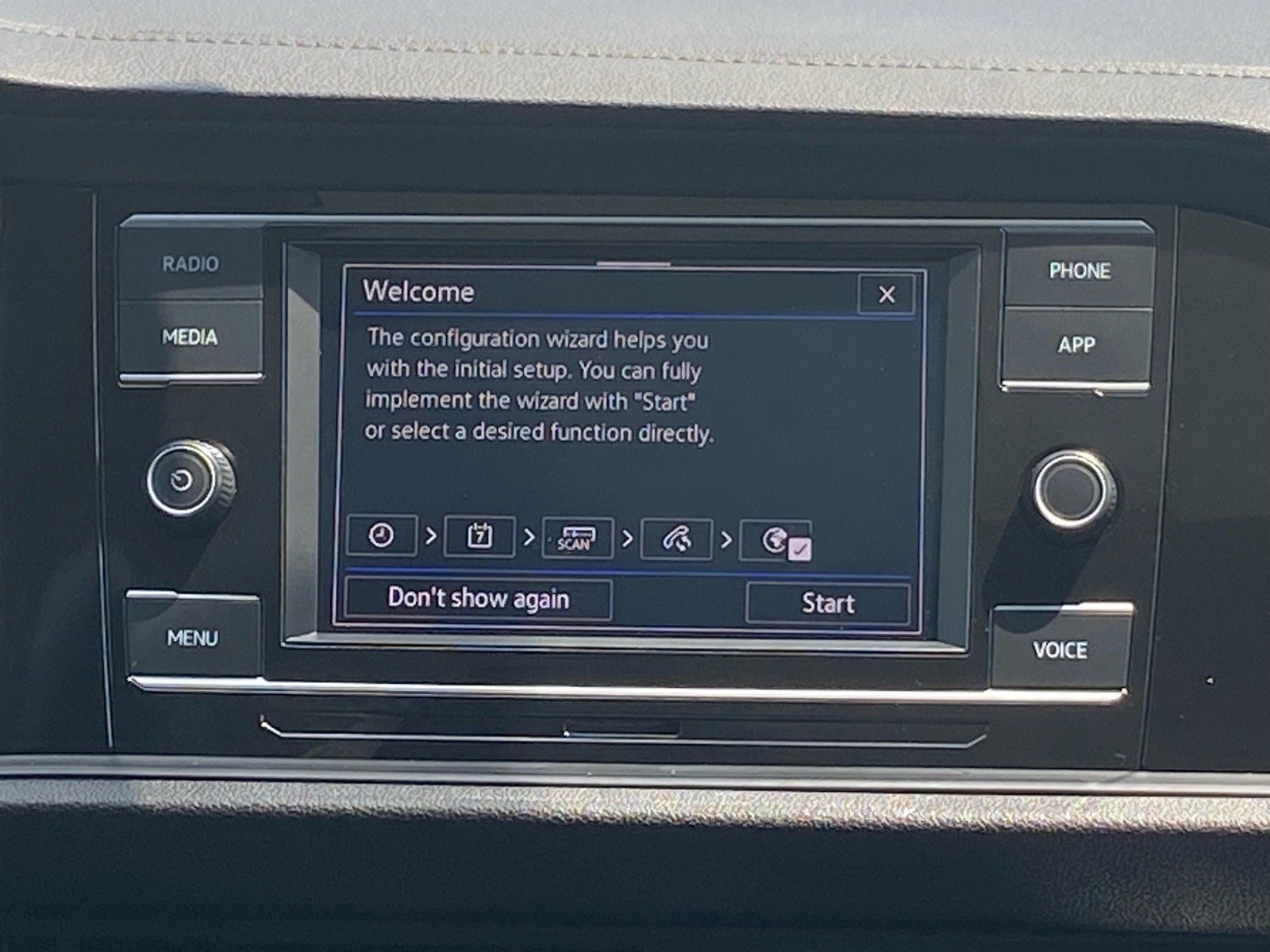 Certified 2022 Volkswagen Jetta SE FWD image 10