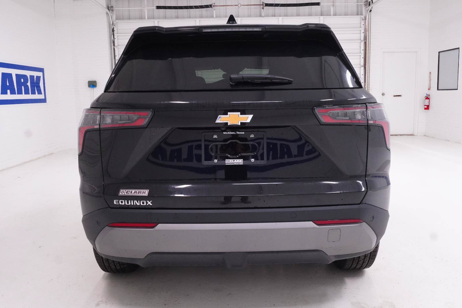 New 2027 Chevrolet Equinox LT FWD image 29