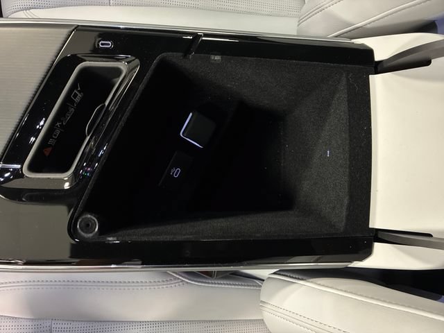Used 2024 Cadillac Lyriq Sport RWD image 27