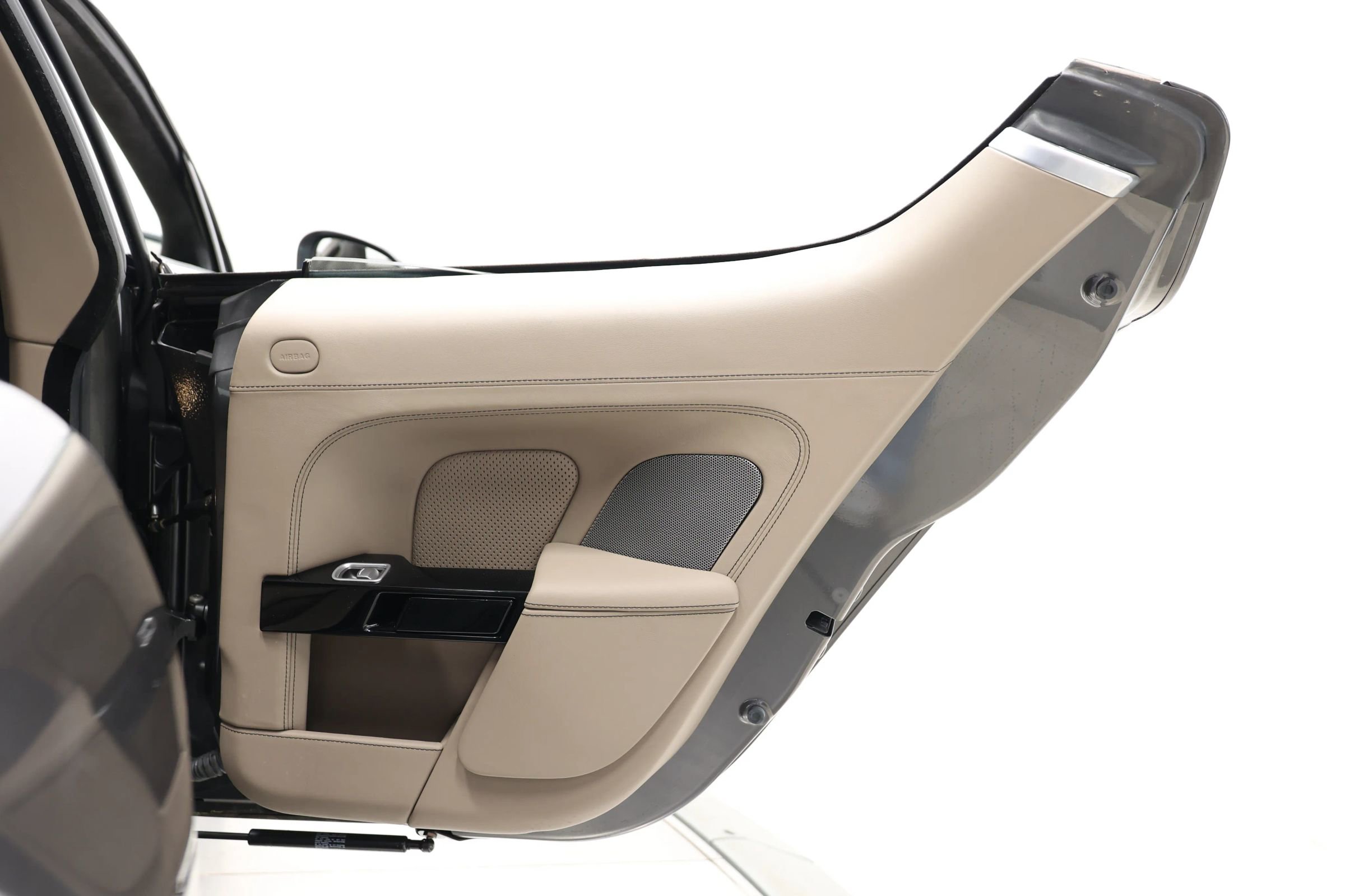 Used 2017 Aston Martin Rapide S image 53