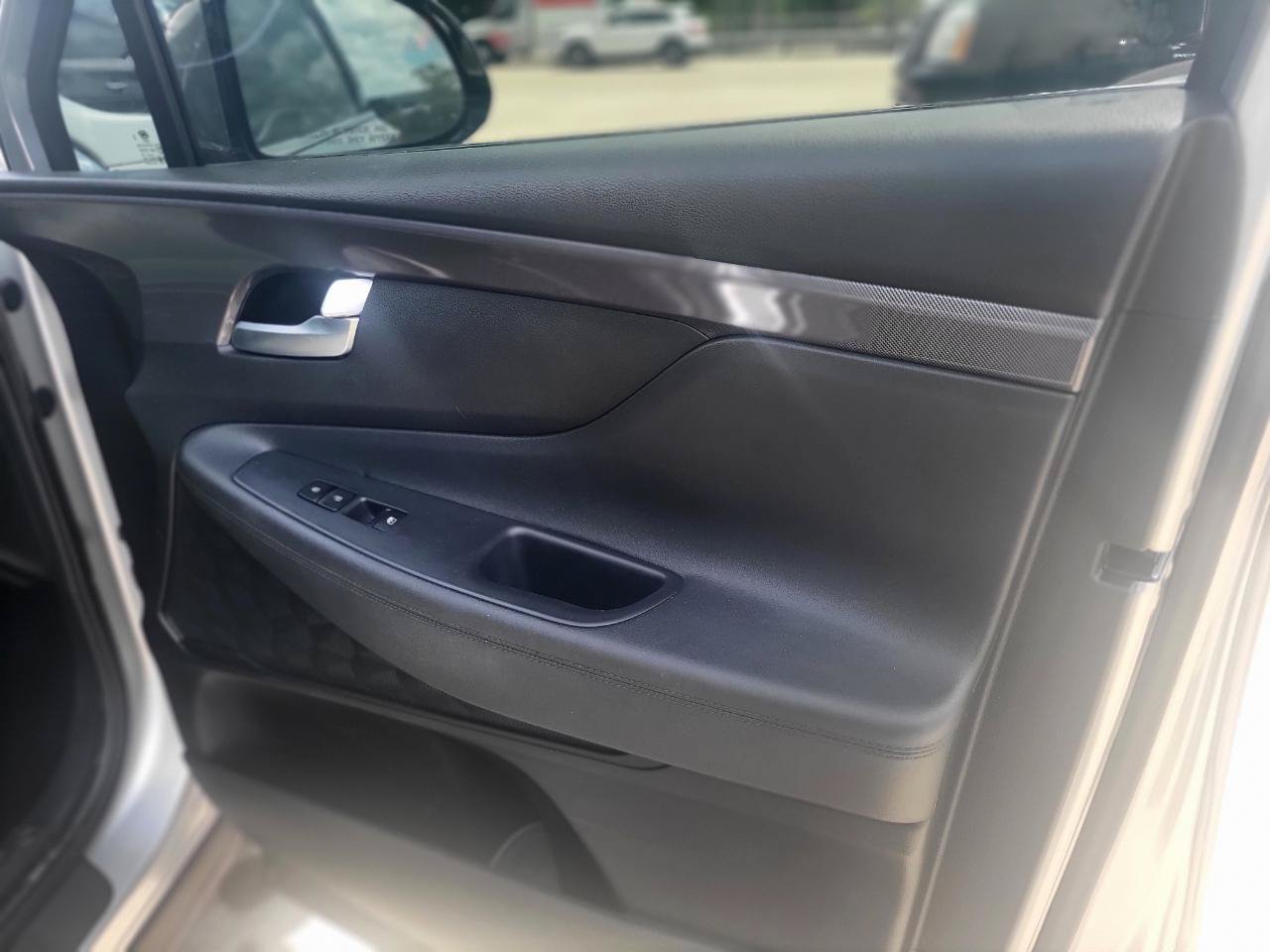 Used 2021 Hyundai Santa Fe SEL FWD image 41