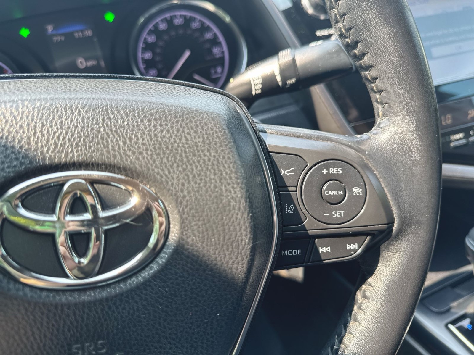 Used 2019 Toyota Camry SE FWD image 17