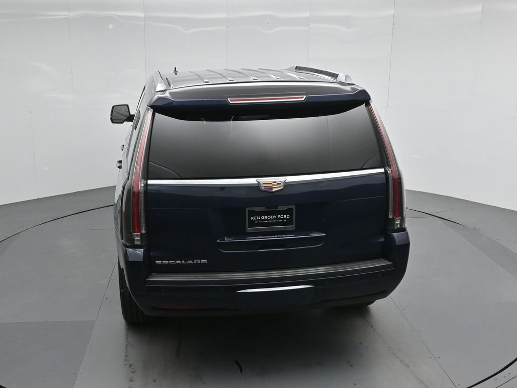 Used 2020 Cadillac Escalade Platinum image 44