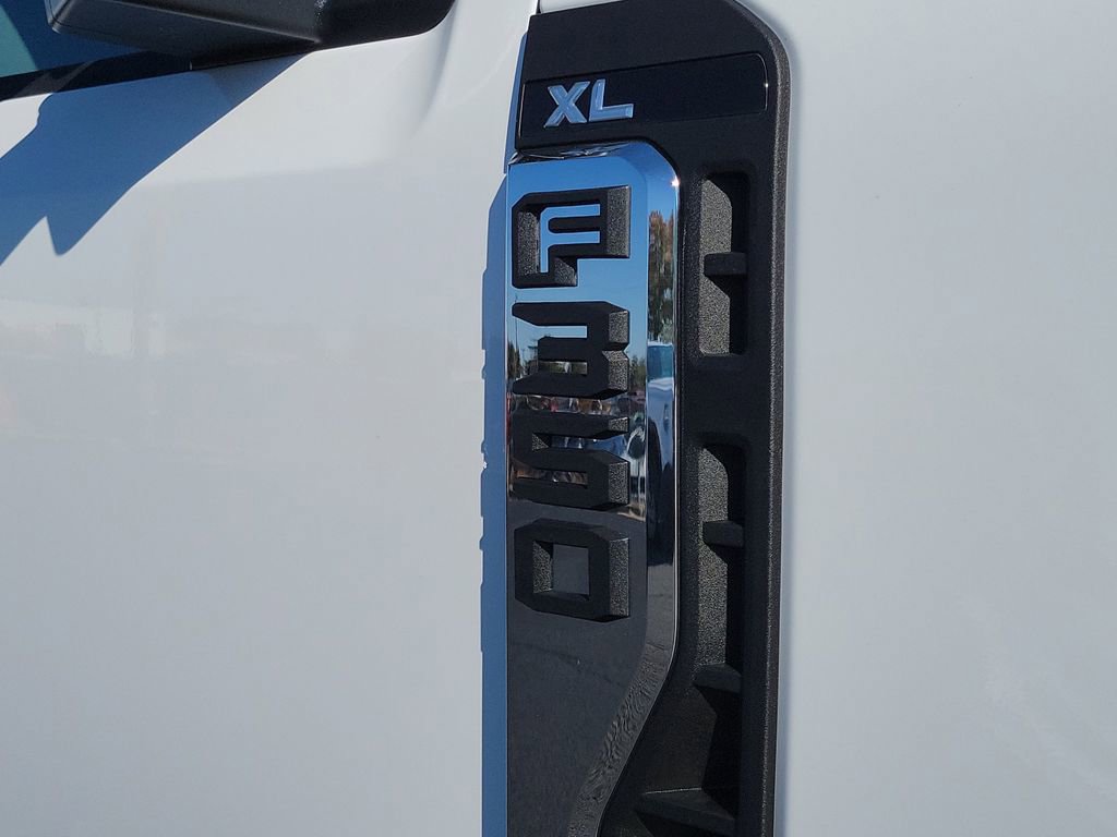 New 2026 Ford F350 XL w/ XL Chrome Package image 8