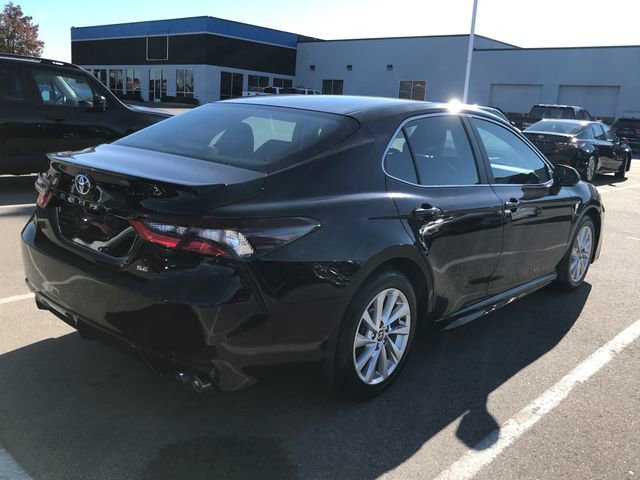 Used 2023 Toyota Camry SE image 27
