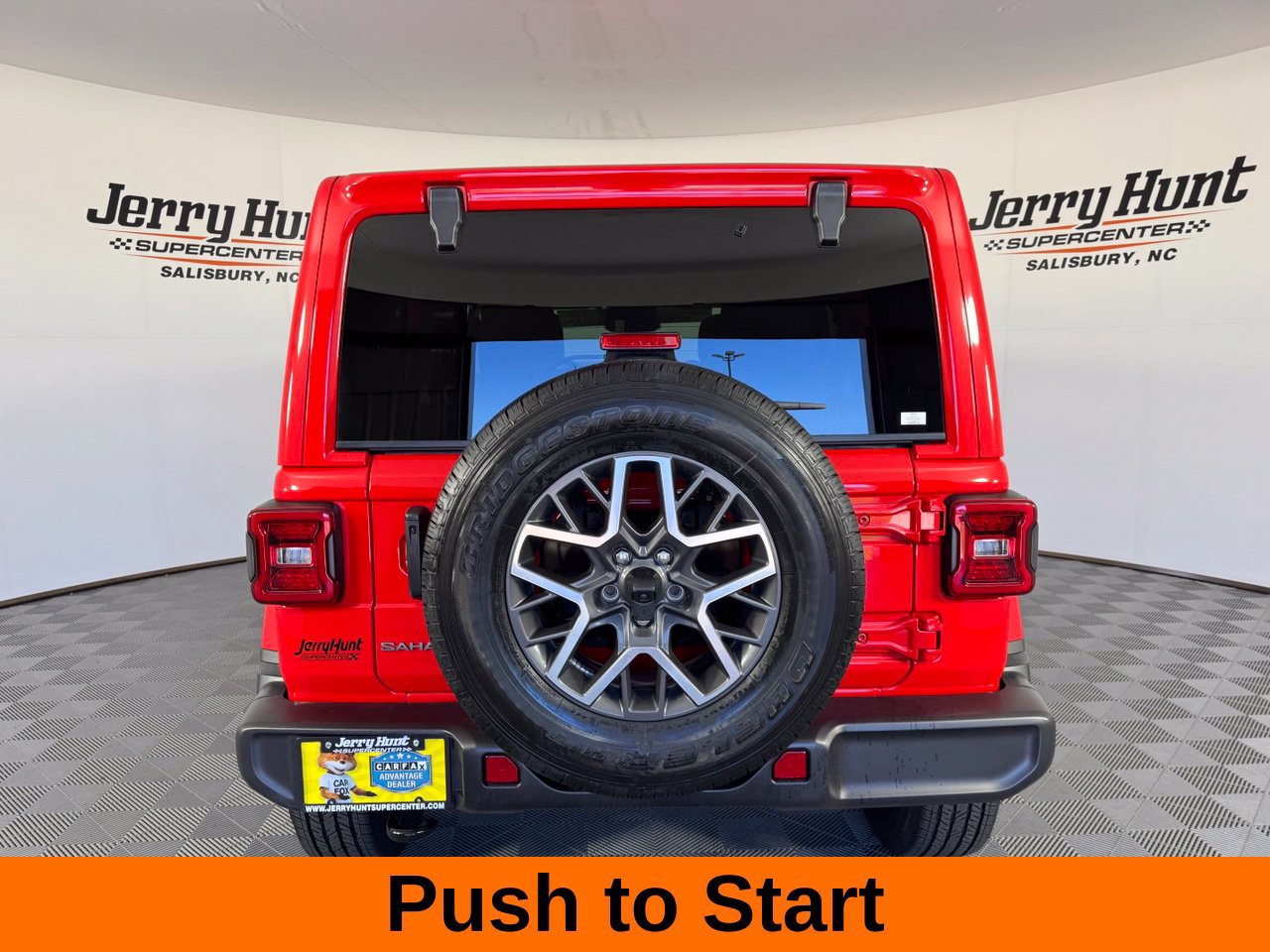 Used 2026 Jeep Wrangler Unlimited Sahara AWD/4WD image 8