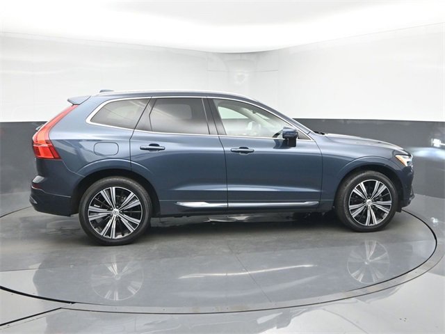 Used 2023 Volvo XC60 B5 Plus image 8