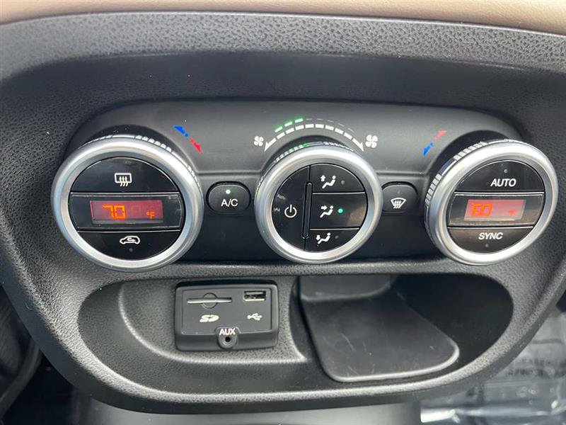 Used 2014 FIAT 500L Lounge FWD image 76