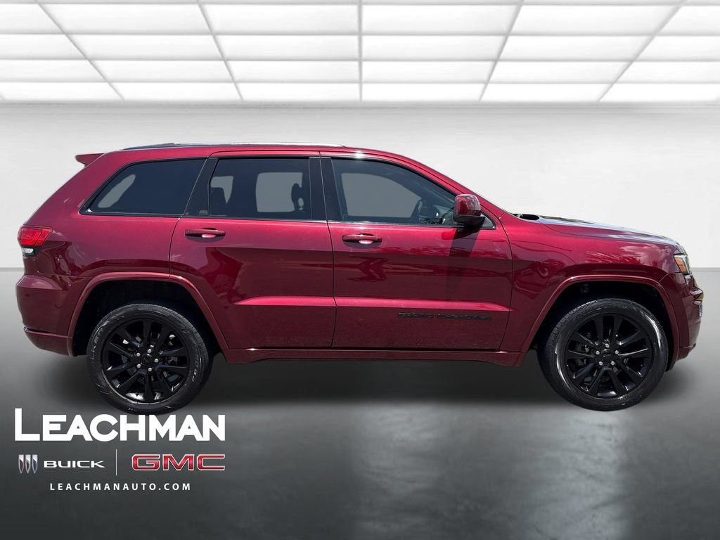 Used 2017 Jeep Grand Cherokee Altitude AWD/4WD video 2