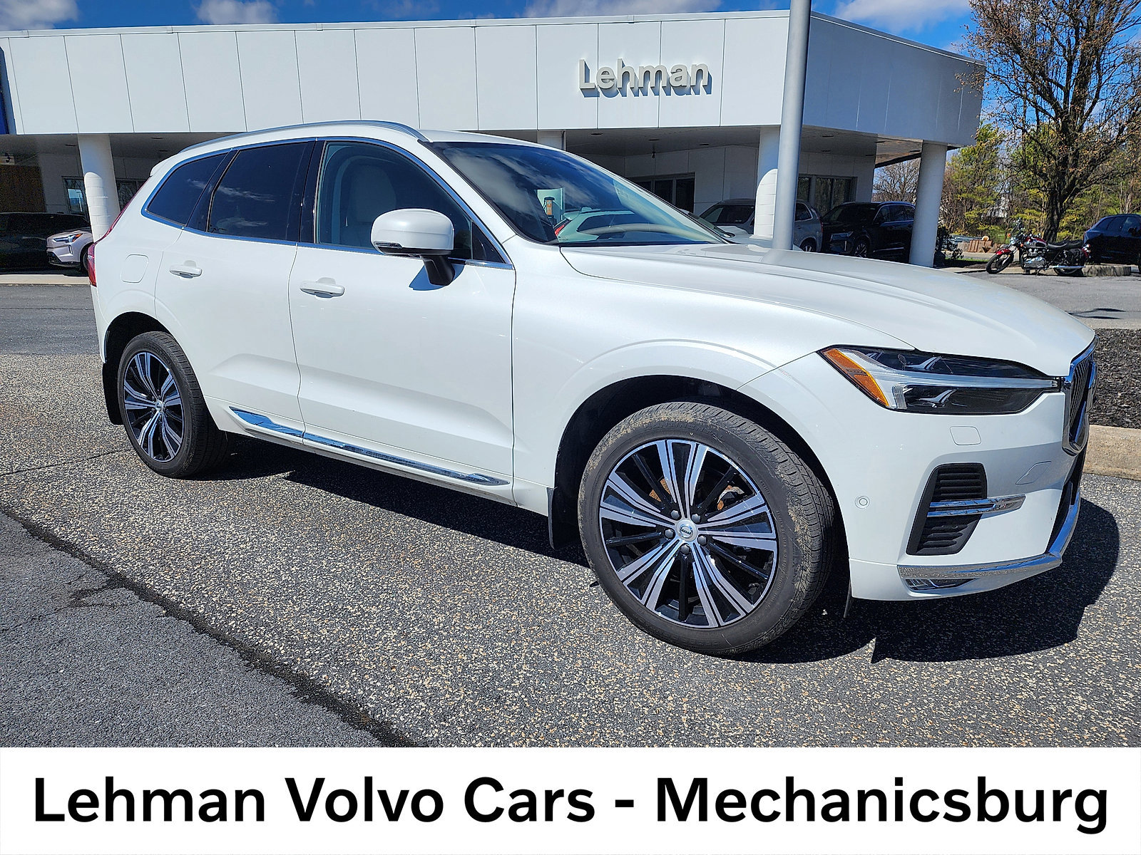 Certified 2023 Volvo XC60 B5 Plus w/ Climate Package AWD/4WD image 1