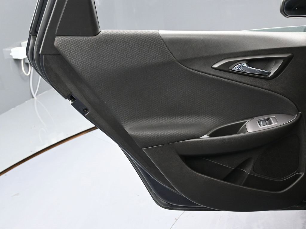 Used 2023 Chevrolet Malibu LS image 33