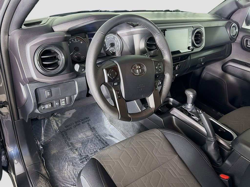 Used 2023 Toyota Tacoma TRD Sport w/ Technology Package RWD image 9