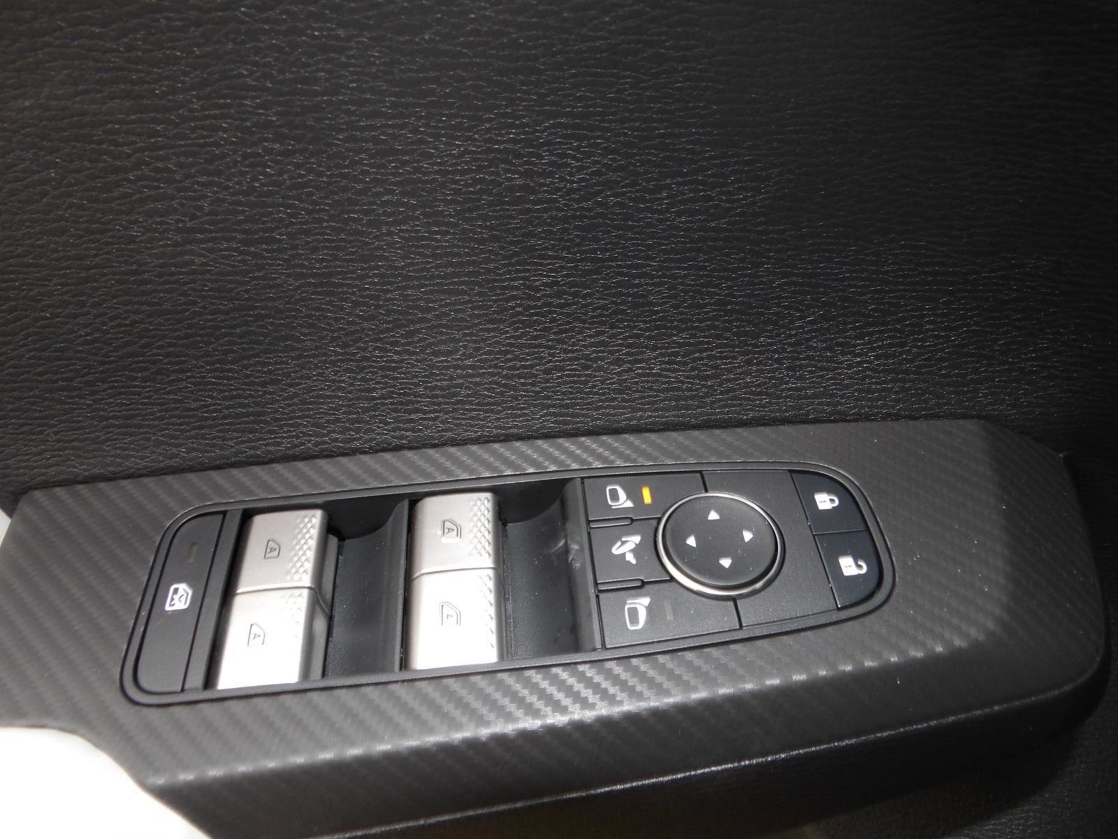 New 2026 Mitsubishi Outlander SE image 20