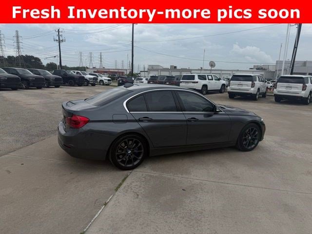 Used 2018 BMW 330i Sedan image 3