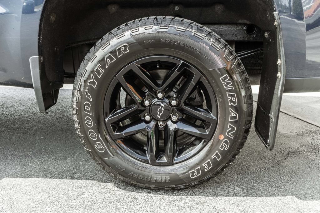 Used 2021 Chevrolet Silverado 1500 LT Trail Boss w/ Convenience Package II AWD/4WD image 32