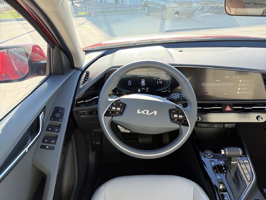 New 2026 Kia Niro EX FWD image 12
