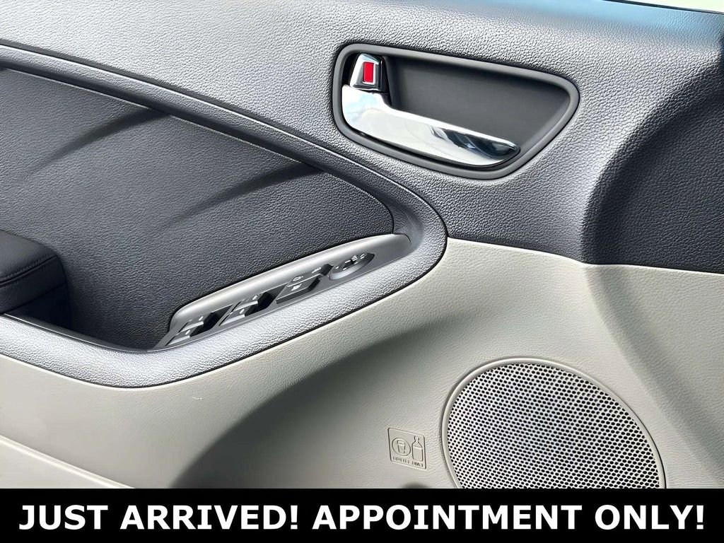 Used 2014 Kia Forte LX w/ Popular Package image 22