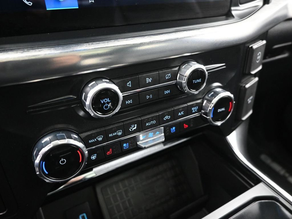 Certified 2022 Ford F150 Lariat w/ Equipment Group 502A High AWD/4WD image 17