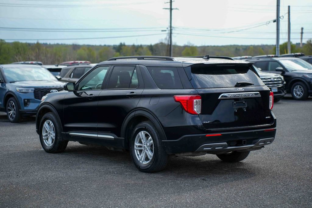 Used 2022 Ford Explorer XLT w/ Equipment Group 202A AWD/4WD image 7