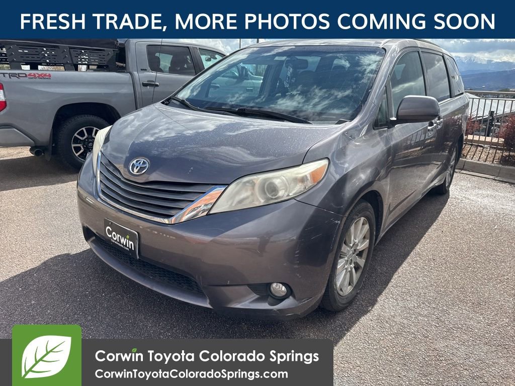 Used 2011 Toyota Sienna XLE AWD/4WD image 2