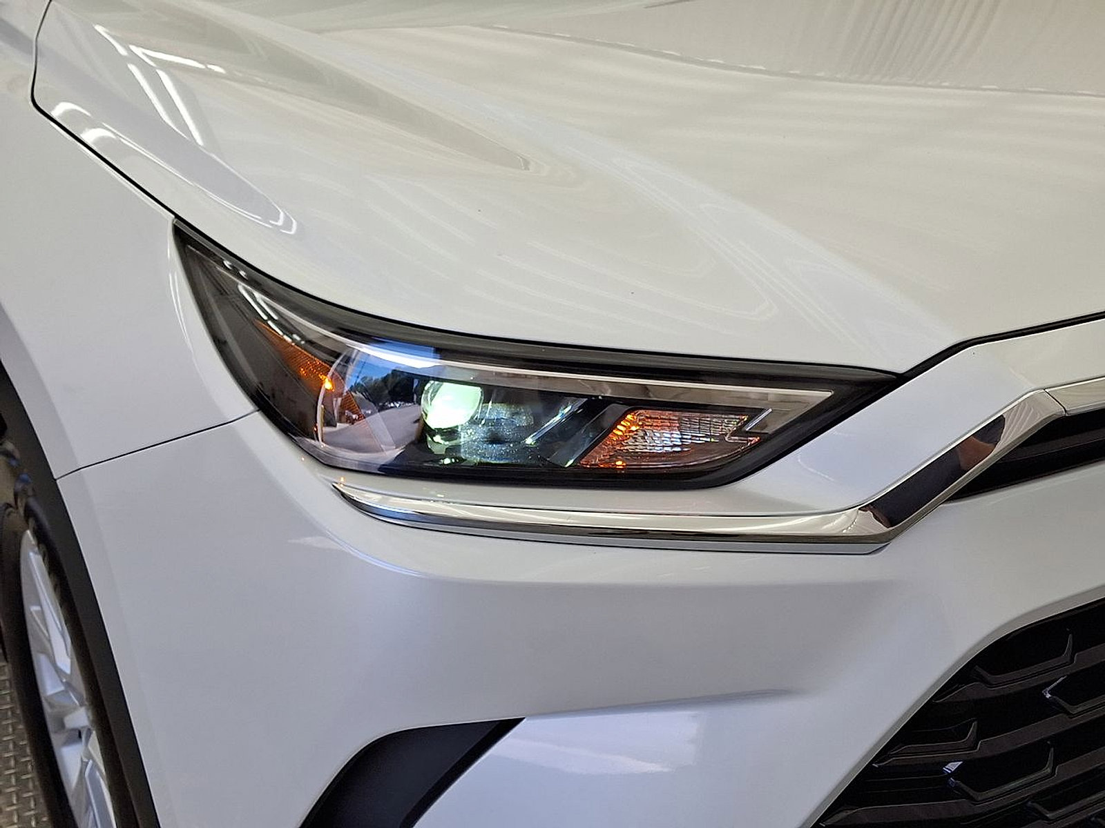 Used 2024 Toyota Grand Highlander XLE image 28