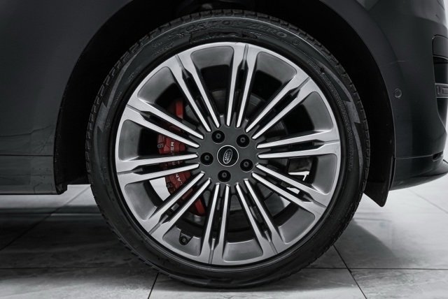 Used 2024 Land Rover Range Rover Sport Dynamic SE image 32