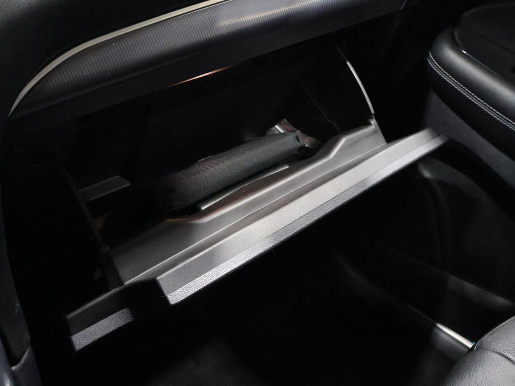 Used 2018 Ford Edge Titanium w/ Equipment Group 301A image 40