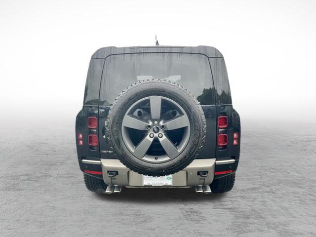 Certified 2025 Land Rover Defender 110 X-Dynamic SE AWD/4WD image 6
