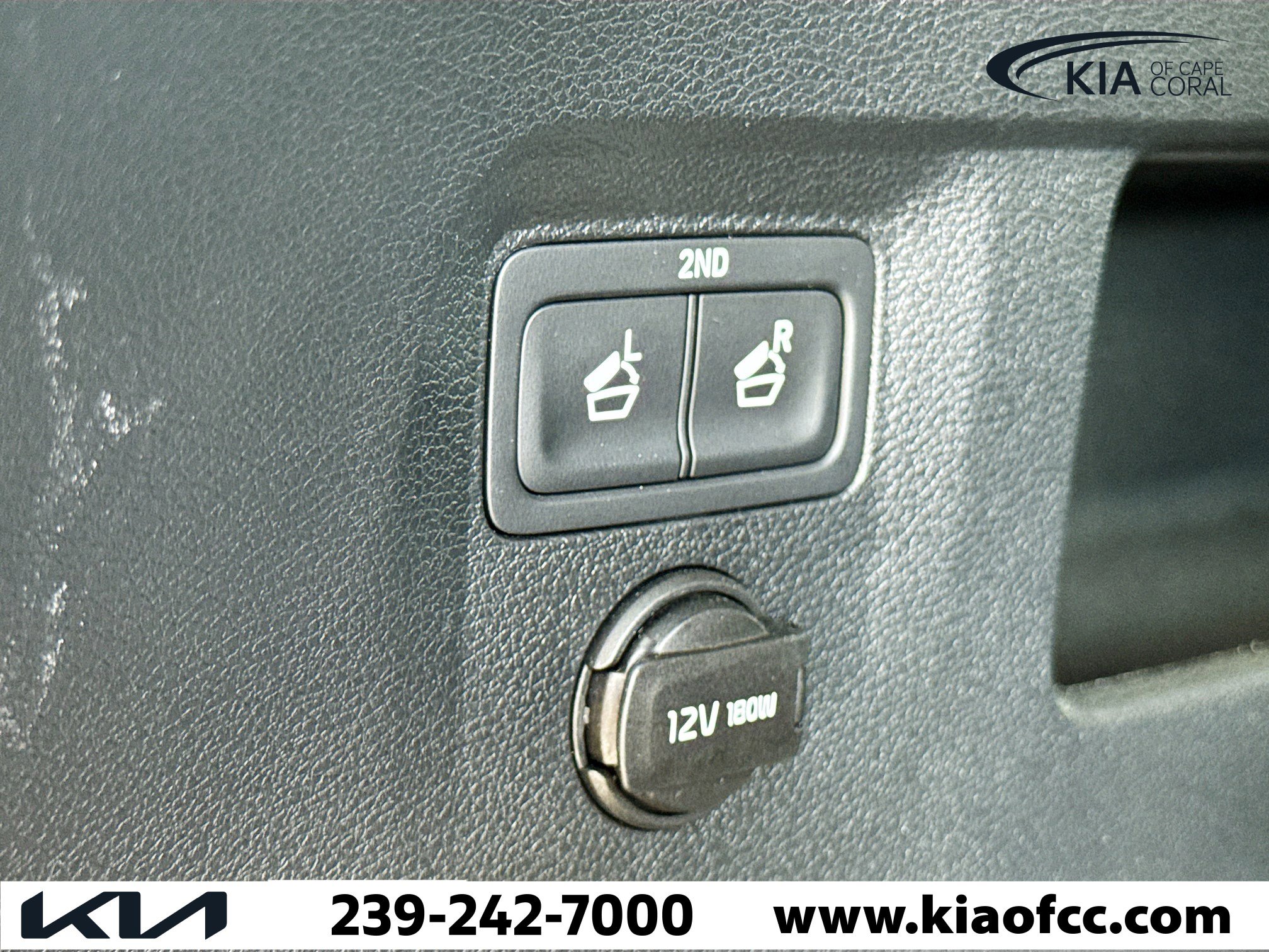 Certified 2023 Kia Telluride LX image 12