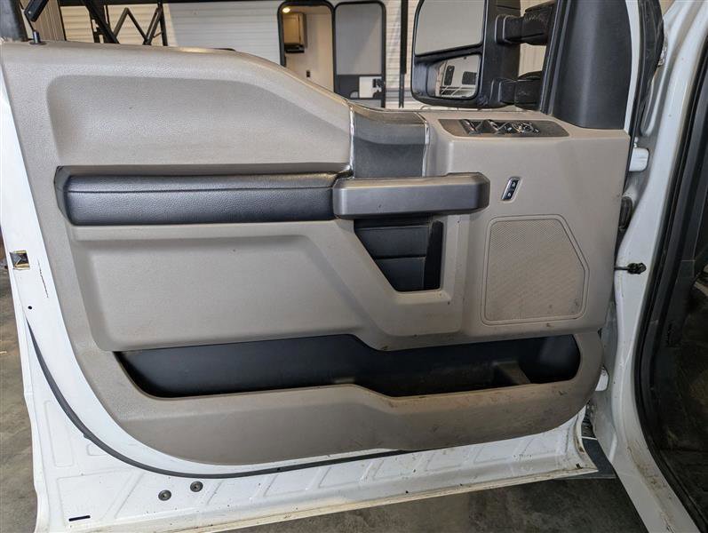 Used 2018 Ford F350 XLT w/ FX4 4x4 Off Road Package image 16