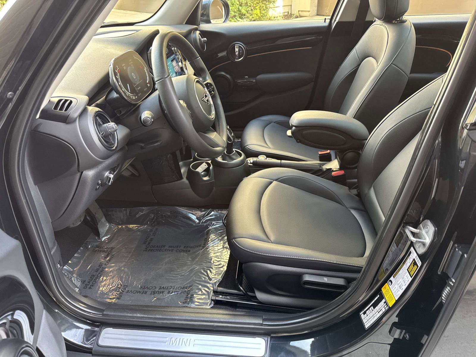 Certified 2023 MINI Cooper 4-Door Hardtop image 13